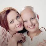 Alexandra Richter  e Patricia Gil (em tratamento de câncer de mama)