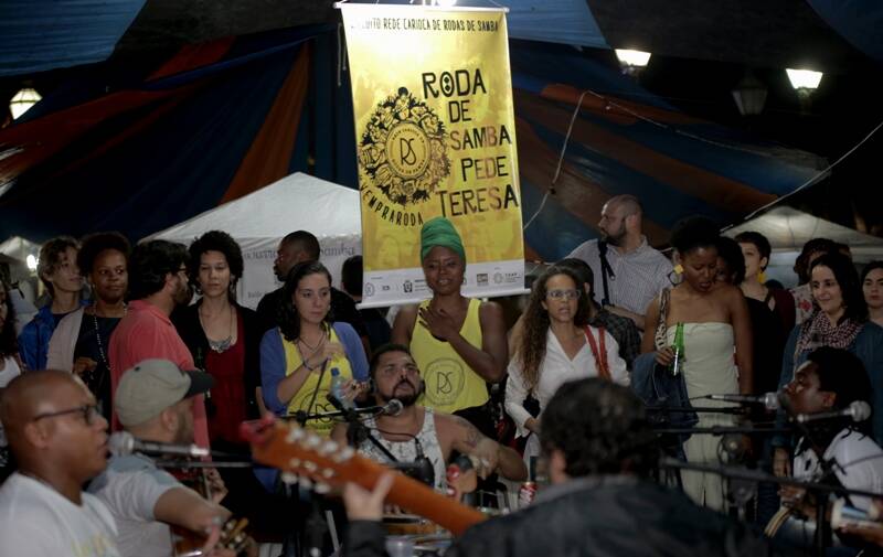 Praça Tiradentes: roda de samba 'Pede Teresa', nesta foto em apresentação em outra edição, se apresenta no aniversário de um ano do movimento desta sexta-sexta (19/05)