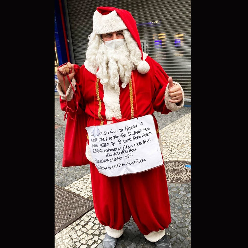 Papai Noel do Leblon: das ruas para o teatro, Lu Lacerda